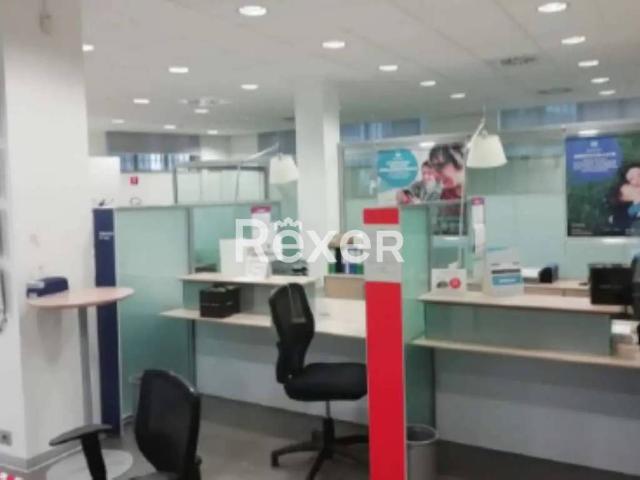 Locale Commerciale in vendita a Colle, Trescore Balneario