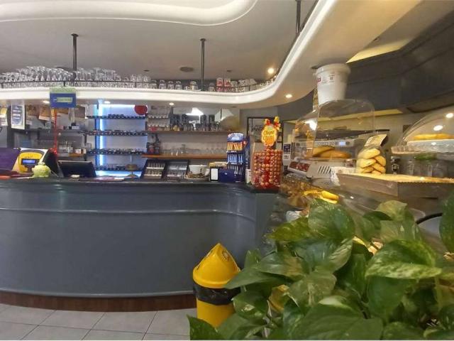 Locale Commerciale in vendita a Trevi, Umbria