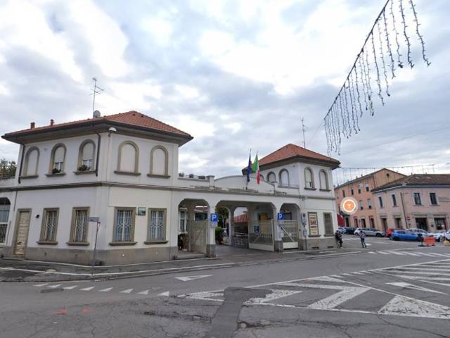 Locale Commerciale in vendita a Treviglio, Lombardia