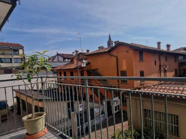 Locale Commerciale in vendita a Treviglio, Lombardia
