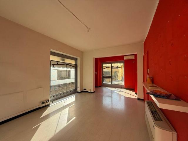 Locale Commerciale in vendita a Treviglio, Lombardia