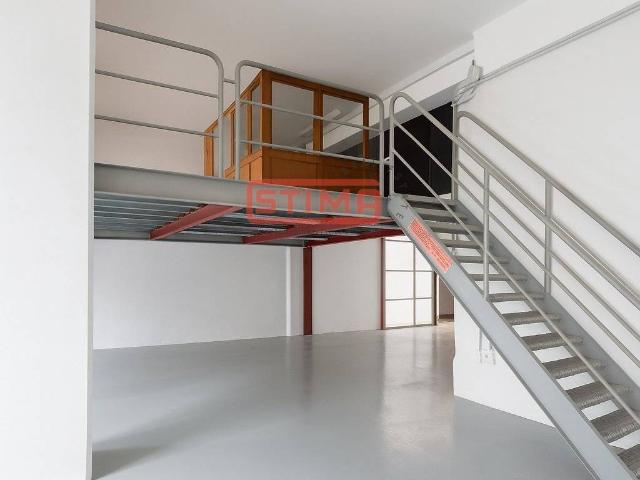 Locale Commerciale in vendita a Selvana, Treviso