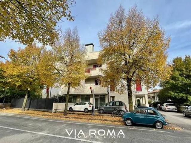 Locale Commerciale in vendita a San Giuseppe, Treviso