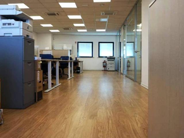 Locale Commerciale in vendita a Treviso, Veneto