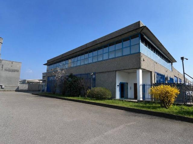 Locale Commerciale in vendita a Trezzano Sul Naviglio, Lombardia