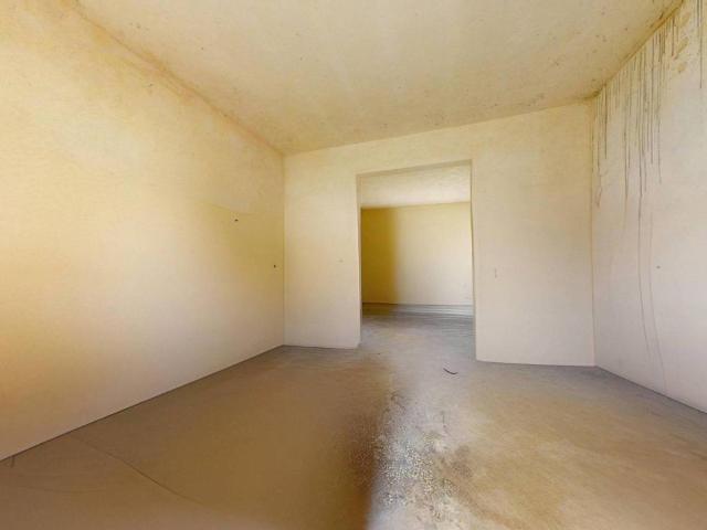Locale Commerciale in vendita a Puglia, Lecce