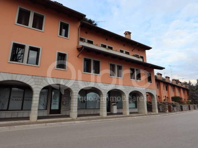 Locale Commerciale in vendita a Tricesimo, Friuli-Venezia Giulia