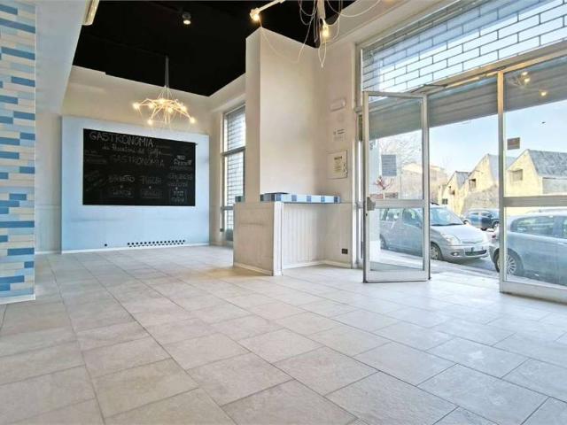 Locale Commerciale in vendita a Città Nuova-Barriera Nuova-San Vito-Città Vecchia, Villa Opicina