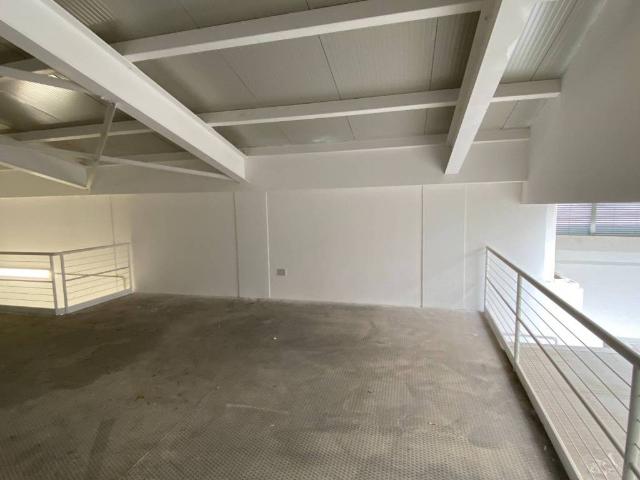 Locale Commerciale in vendita a Città Nuova-Barriera Nuova-San Vito-Città Vecchia, Villa Opicina