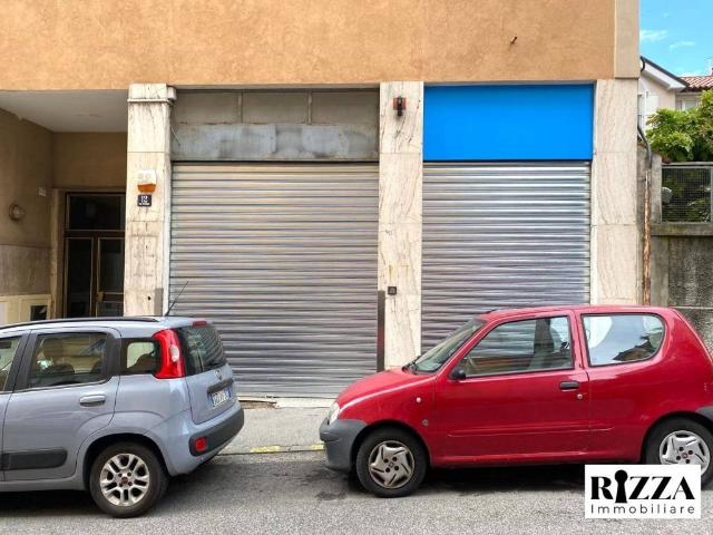 Locale Commerciale in vendita a Barriera Vecchia-San Giacomo, Villa Opicina