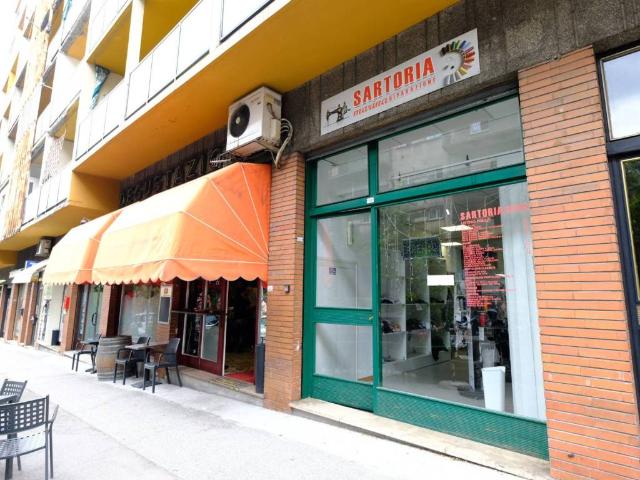 Locale Commerciale in vendita a Servola-Chiarbola-Valmaura-Borgo San Sergio, Villa Opicina
