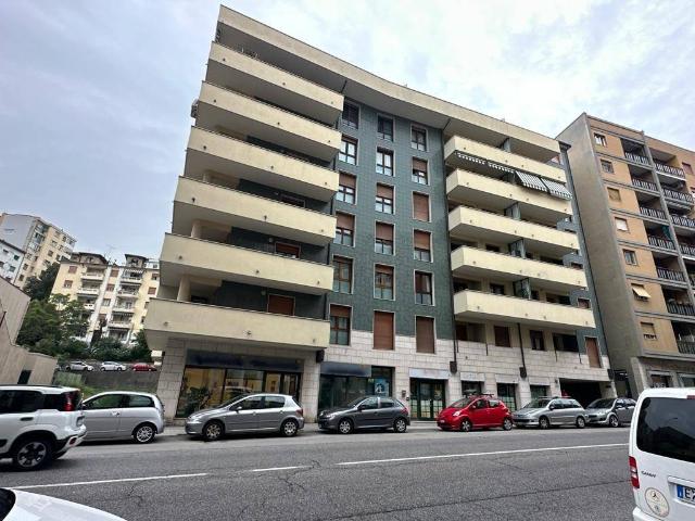 Locale Commerciale in vendita a Roiano-Gretta-Barcola-Cologna-Scorcola, Villa Opicina