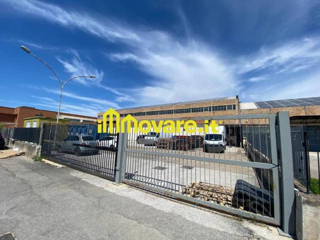 Locale Commerciale in vendita a Puglia, Bari