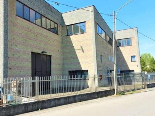 Locale Commerciale in vendita a Zona Industriale Trivolzio, Trivolzio