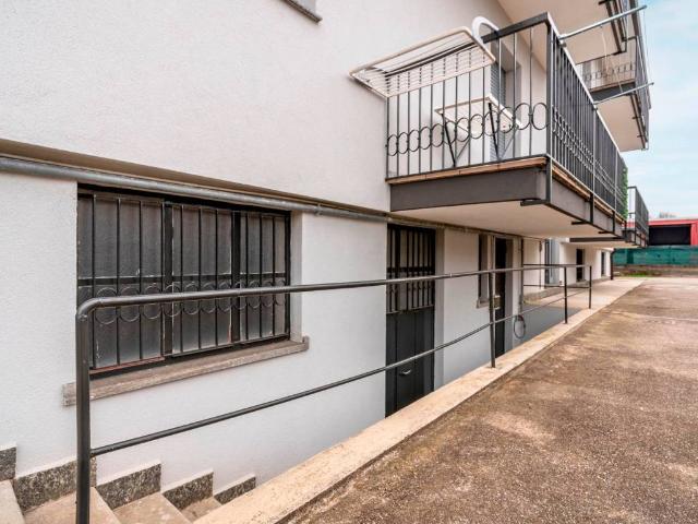 Locale Commerciale in vendita a Turate, Lombardia