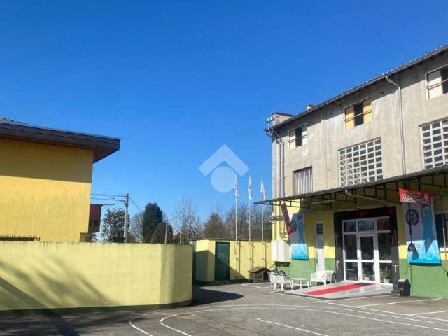 Locale Commerciale in vendita a Montagnone, Turbigo