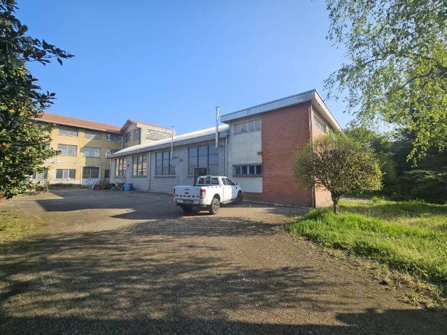 Locale Commerciale in vendita a Turbigo, Lombardia