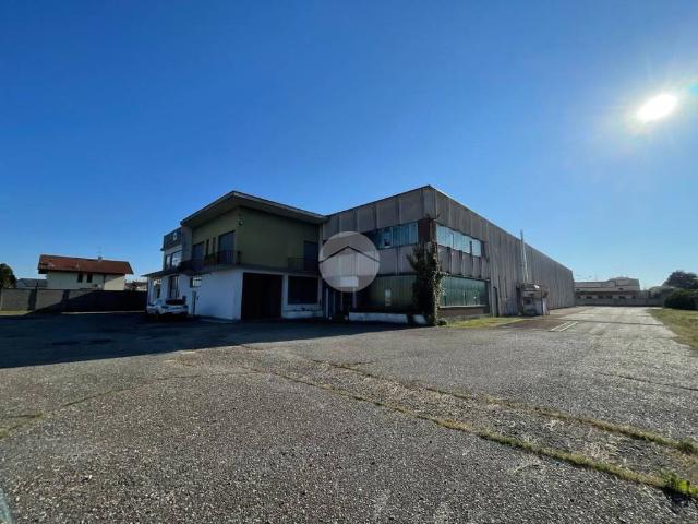 Locale Commerciale in vendita a Turbigo, Lombardia