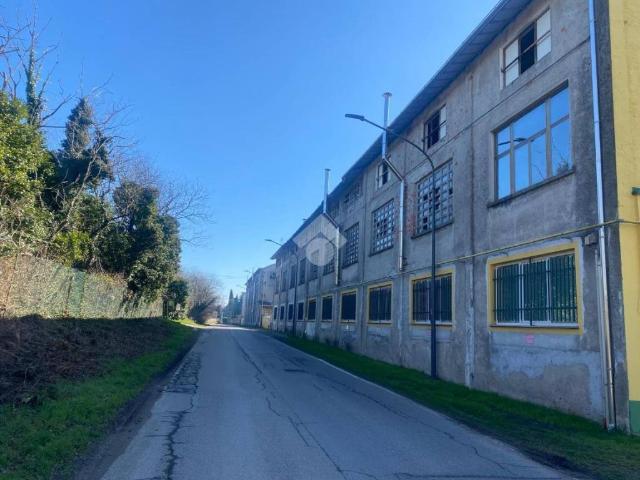 Locale Commerciale in vendita a Montagnone, Turbigo