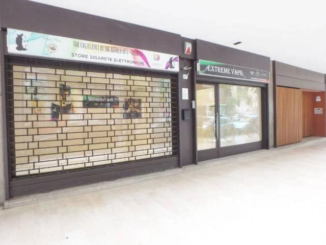 Locale Commerciale in vendita a Borgo Aquileia, Reana Del Roiale