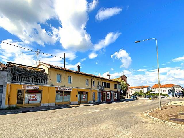 Locale Commerciale in vendita a Casali Osellin, Reana Del Roiale