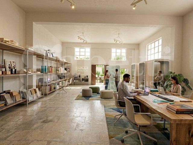 Locale Commerciale in vendita a Puglia, Lecce
