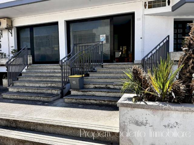 Locale Commerciale in vendita a Puglia, Lecce