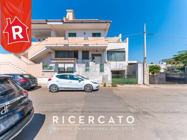 Locale Commerciale in vendita a Puglia, Lecce