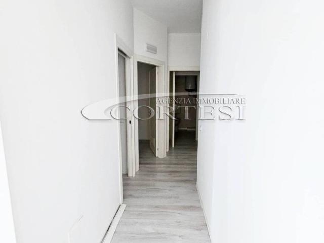 Locale Commerciale in vendita a Umbertide, Umbria