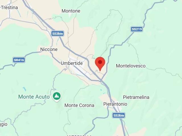 Locale Commerciale in vendita a Pian d'Assino, Umbertide