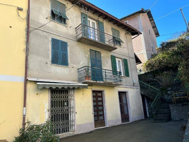 Locale Commerciale in vendita a Urbe, Olba