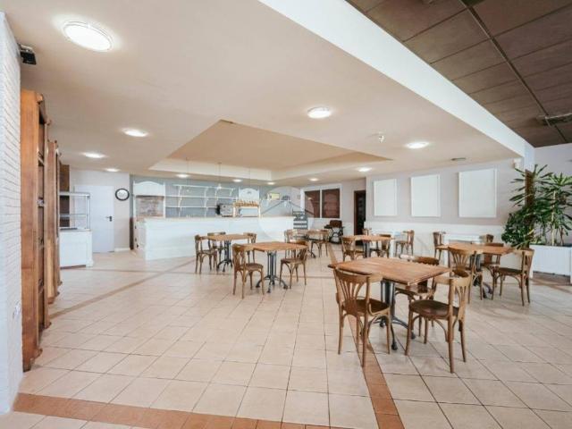 Locale Commerciale in vendita a Urgnano, Lombardia