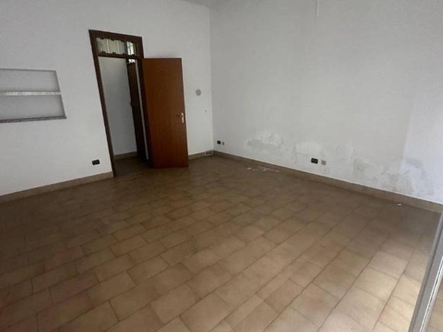 Locale Commerciale in vendita a Urgnano, Lombardia