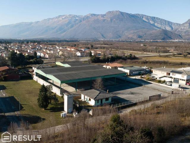 Locale Commerciale in vendita a Vajont Di Ponte Giulio, Friuli-Venezia Giulia