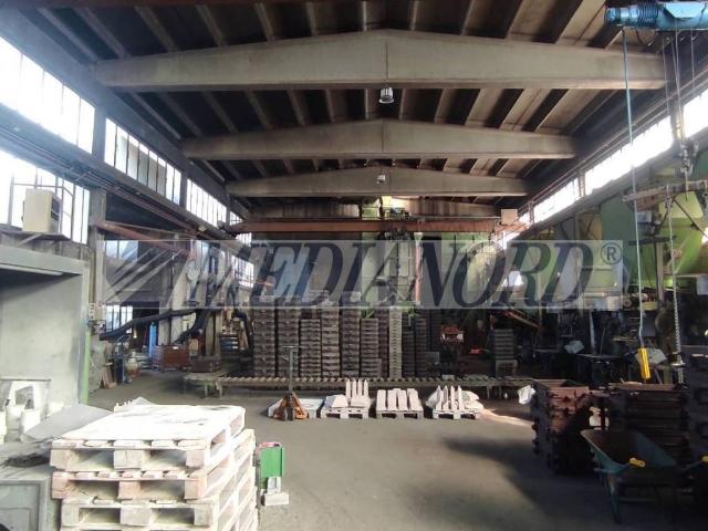 Locale Commerciale in vendita a Valbrembo, Lombardia