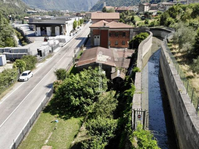 Locale Commerciale in vendita a Campolongo Sul Brenta, Veneto
