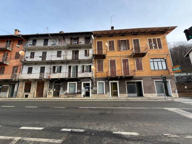 Locale Commerciale in vendita a Valdilana, Piemonte