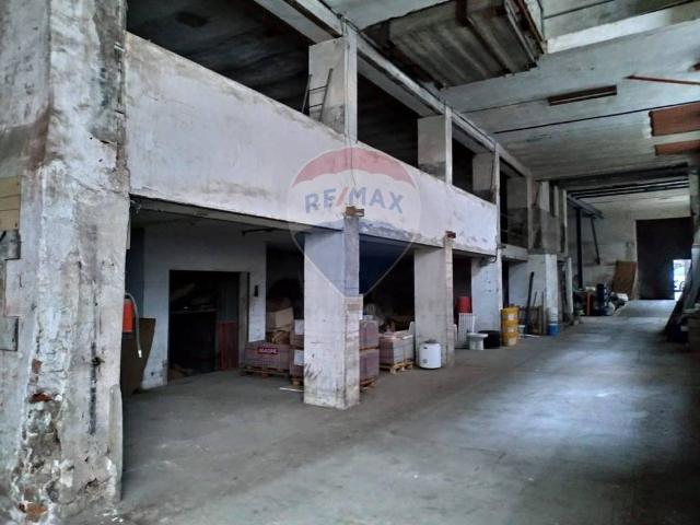 Locale Commerciale in vendita a Valdilana, Piemonte