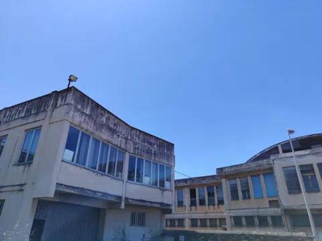 Locale Commerciale in vendita a Valdina, Sicilia