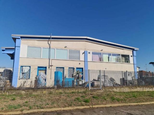 Locale Commerciale in vendita a Piemonte, Alessandria