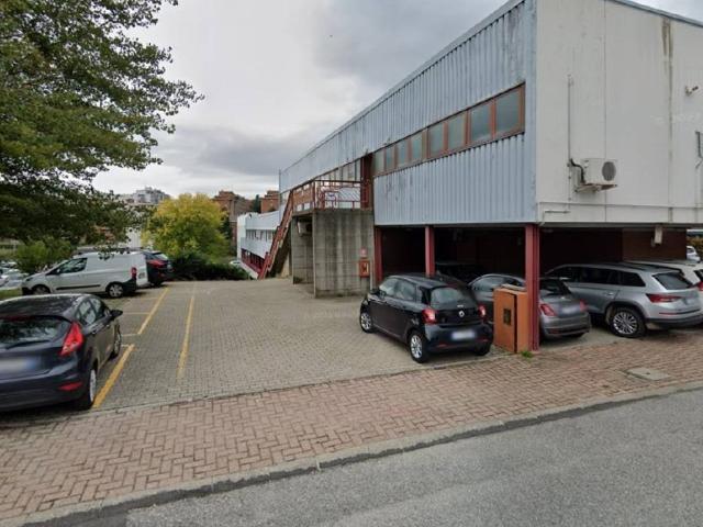 Locale Commerciale in vendita a Coinor, Piemonte