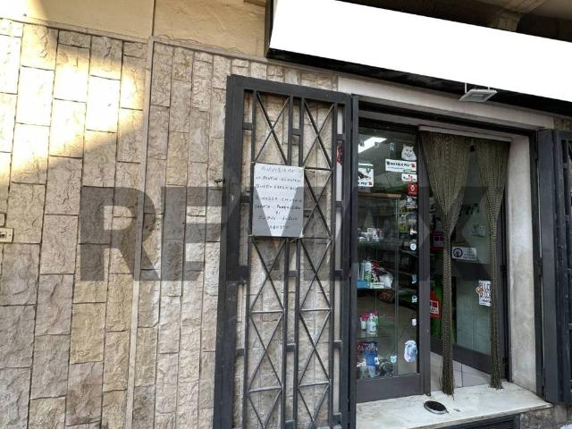 Locale Commerciale in vendita a Valenzano San Lorenzo, Puglia
