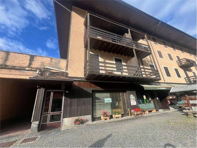Locale Commerciale in vendita a Comunità montana Alta Valtellina, Valfurva