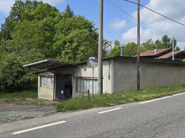 Locale Commerciale in vendita a Piemonte, Biella