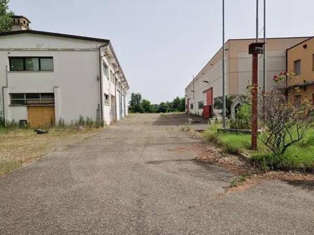 Locale Commerciale in vendita a Pragatto, Valsamoggia