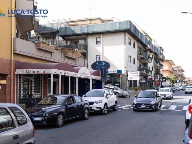 Locale Commerciale in vendita a Morgioni, Valverde