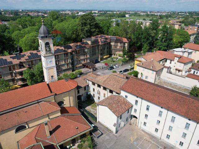 Locale Commerciale in vendita a Vanzago, Lombardia