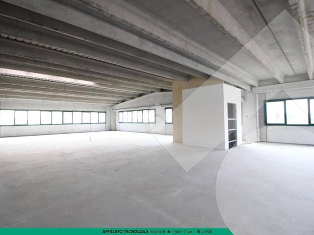 Locale Commerciale in vendita a Vanzago, Lombardia