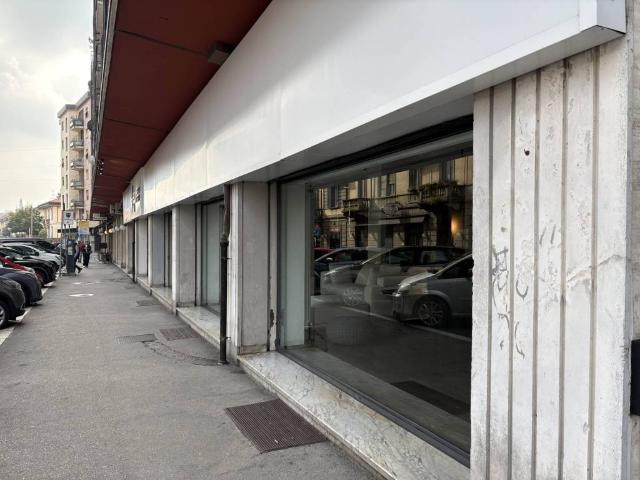 Locale Commerciale in vendita a Biumo Superiore, Varese