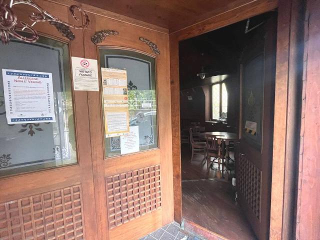 Locale Commerciale in vendita a Biumo Superiore, Varese